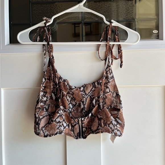 NASTY GAL brown snakeskin semi sheer tie up strap crop top - Picture 7 of 7